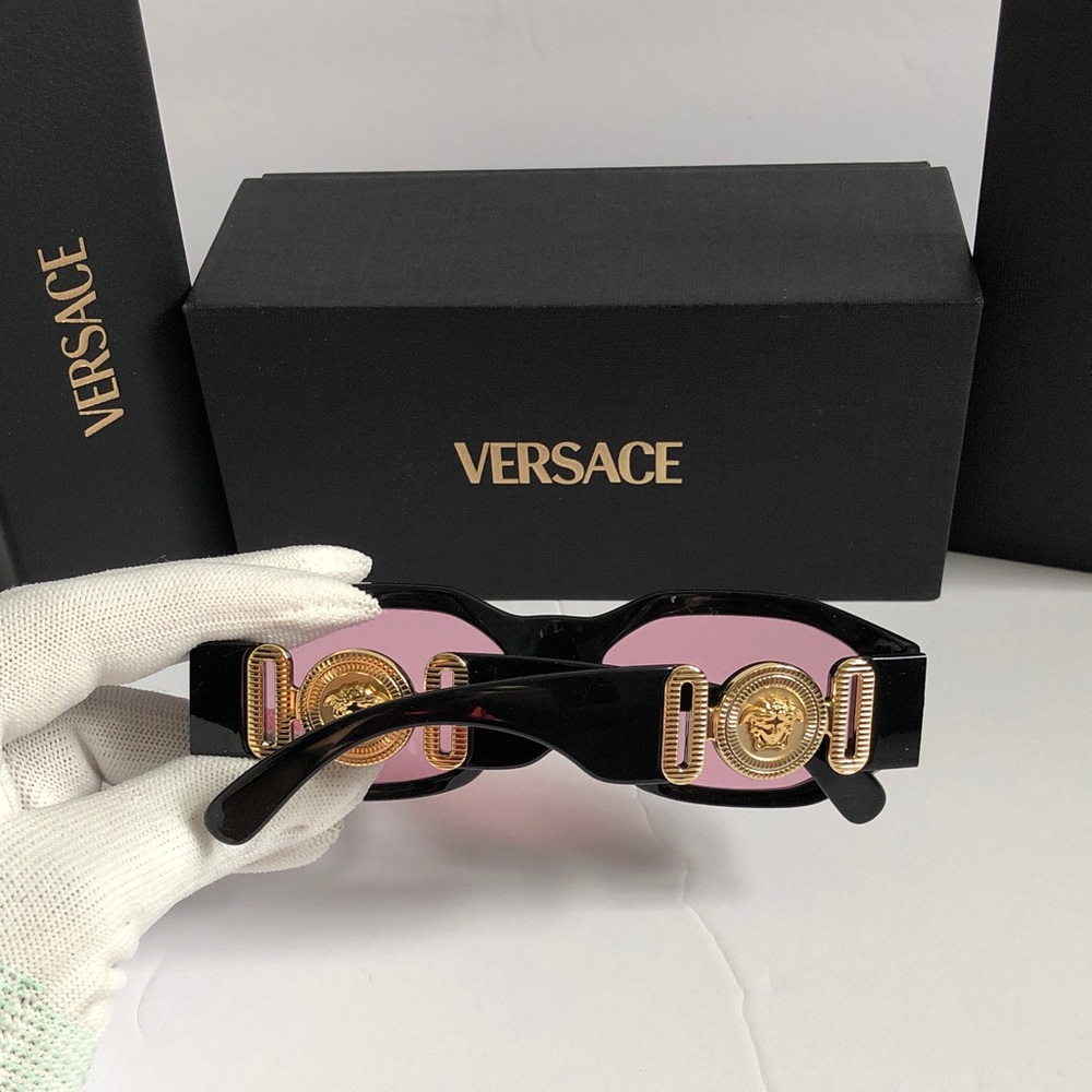 New Versace Women’s Black Frame Sunglasses with Pink Lenses and Gold Accents - Picture 13 of 13